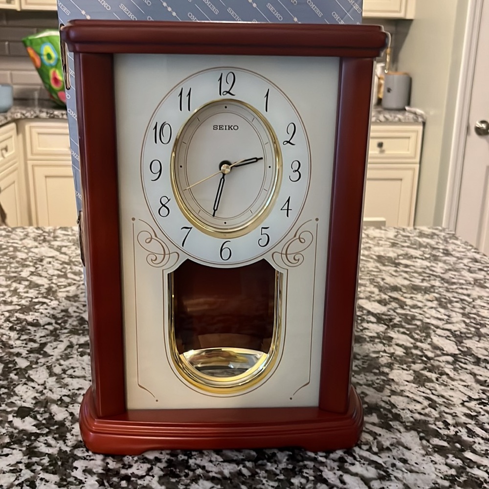 Seiko Mantel Clock